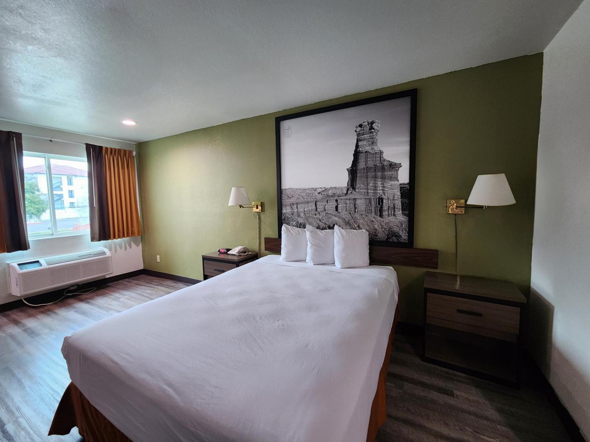 Super 8 By Wyndham Austin North/University Area Экстерьер фото