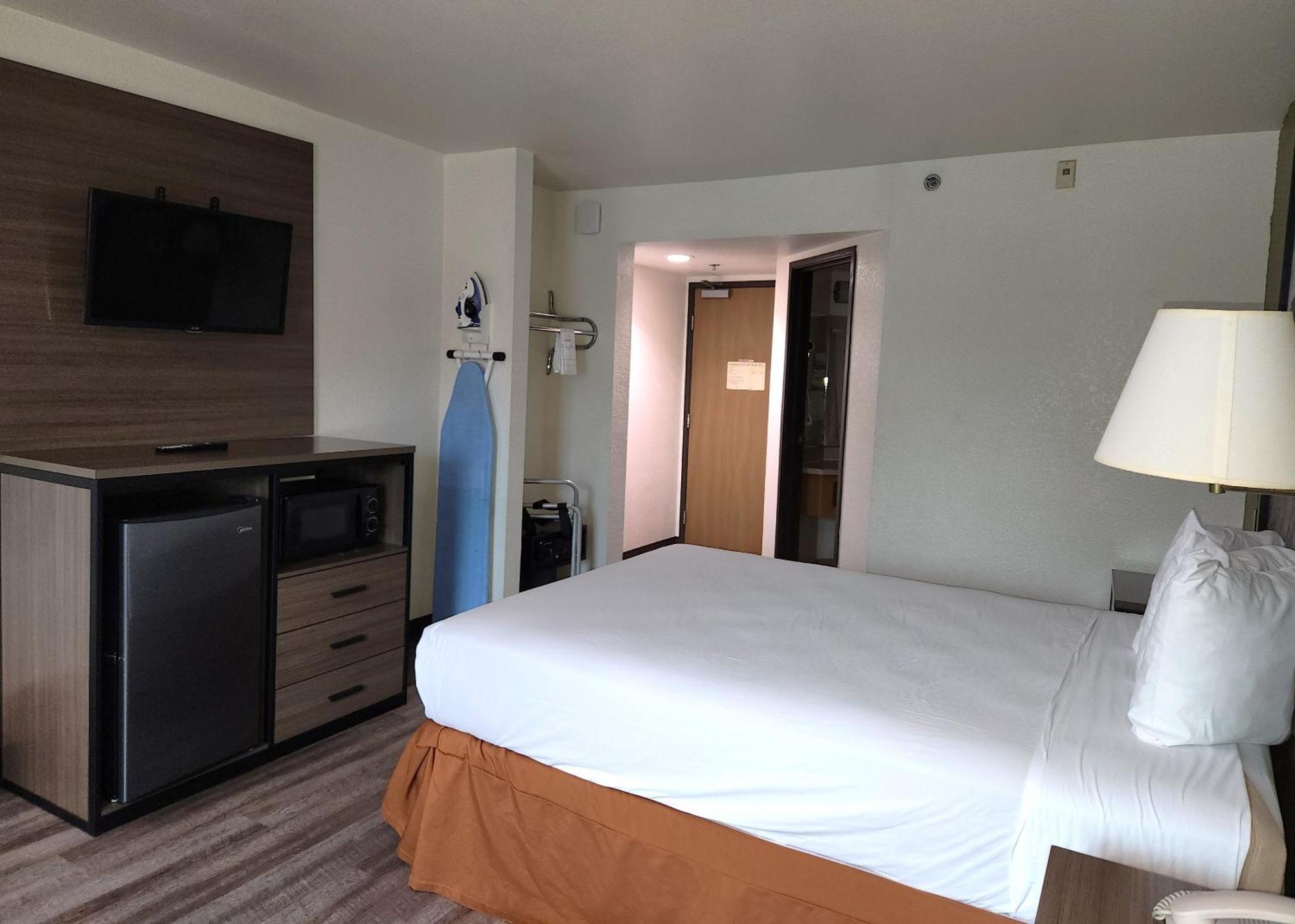 Super 8 By Wyndham Austin North/University Area Экстерьер фото