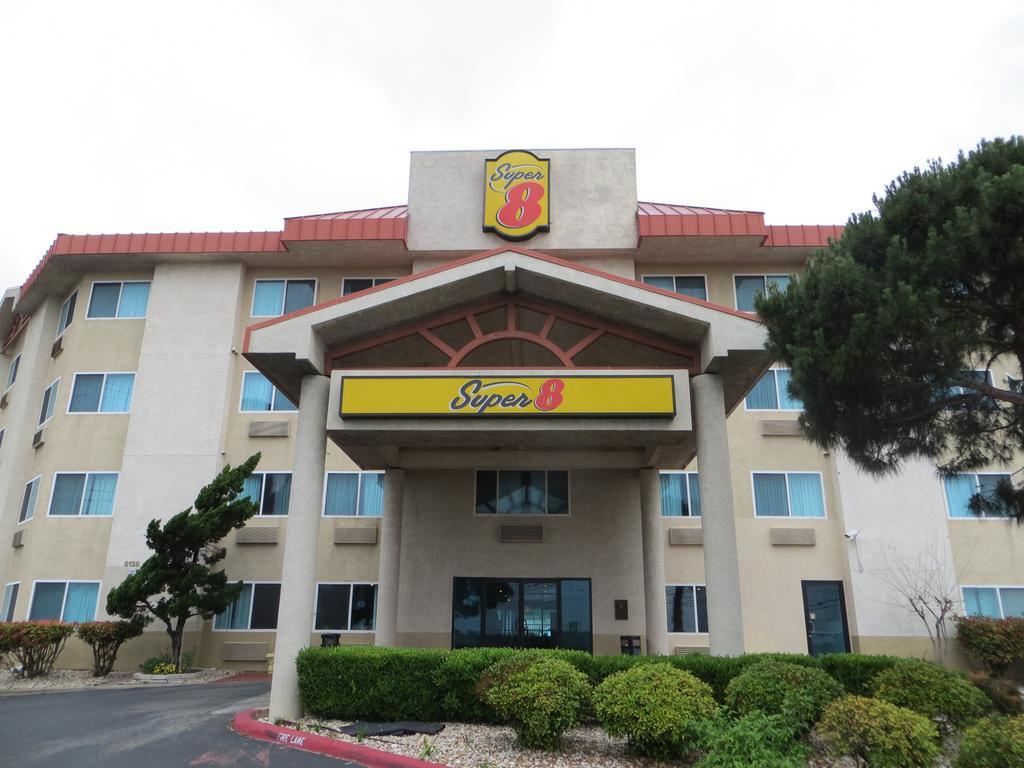 Super 8 By Wyndham Austin North/University Area Экстерьер фото